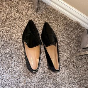 Calvin clien flats black gold accents
